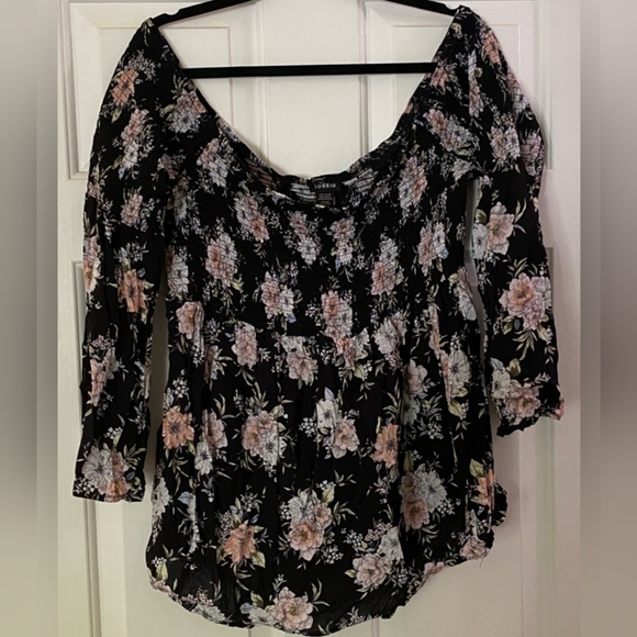 BOGO NWOT Torrid Floral Flowy Long Sleeve Smocked Top - Picture 6 of 9